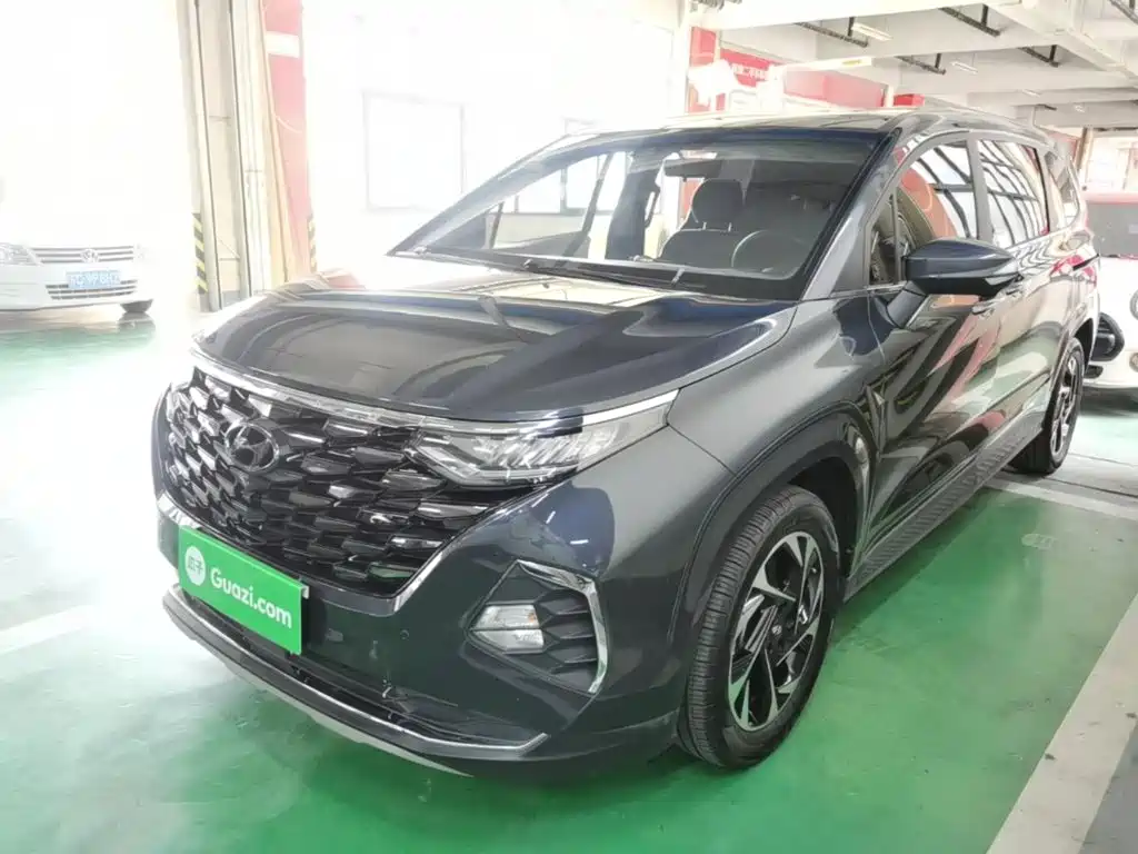 Hyundai Custo