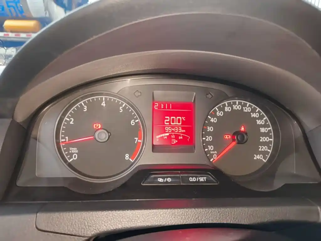 Volkswagen Santana — миниатюра 12
