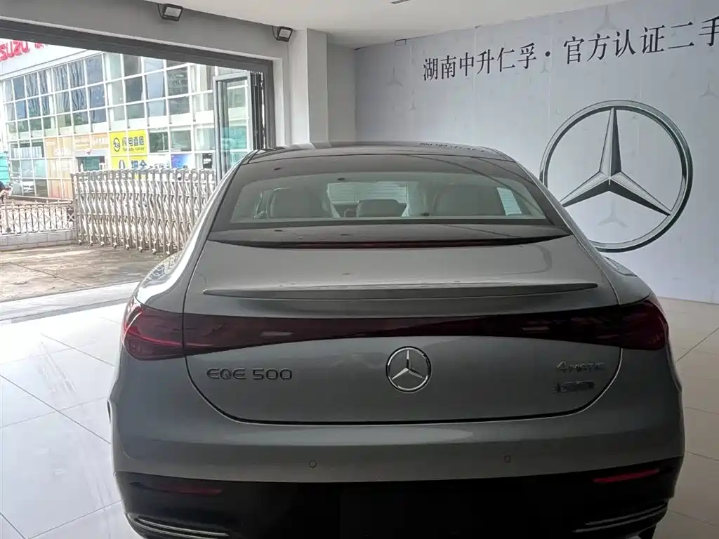 Mercedes-Benz EQE 2025 500 4MATIC