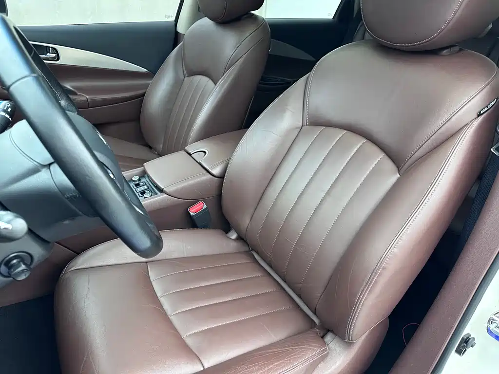 Infiniti QX50 — миниатюра 8