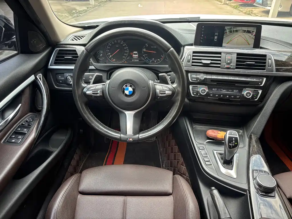 BMW 3 Series — миниатюра 8