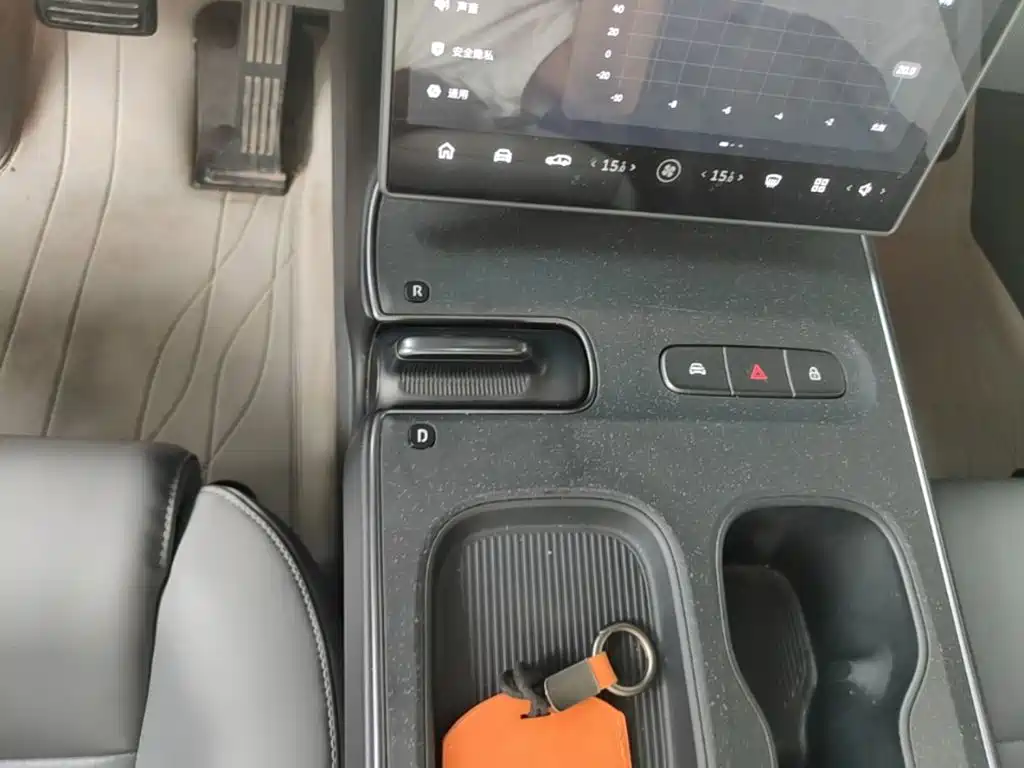 NIO ET5T — миниатюра 14