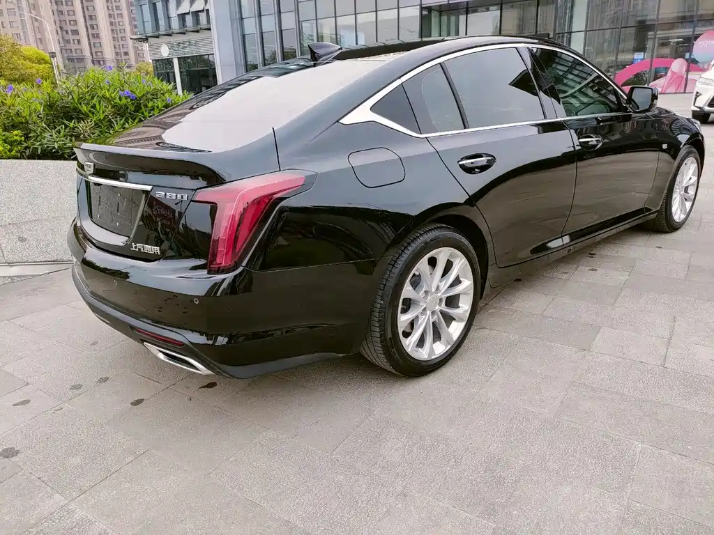 Cadillac CT5 — миниатюра 13