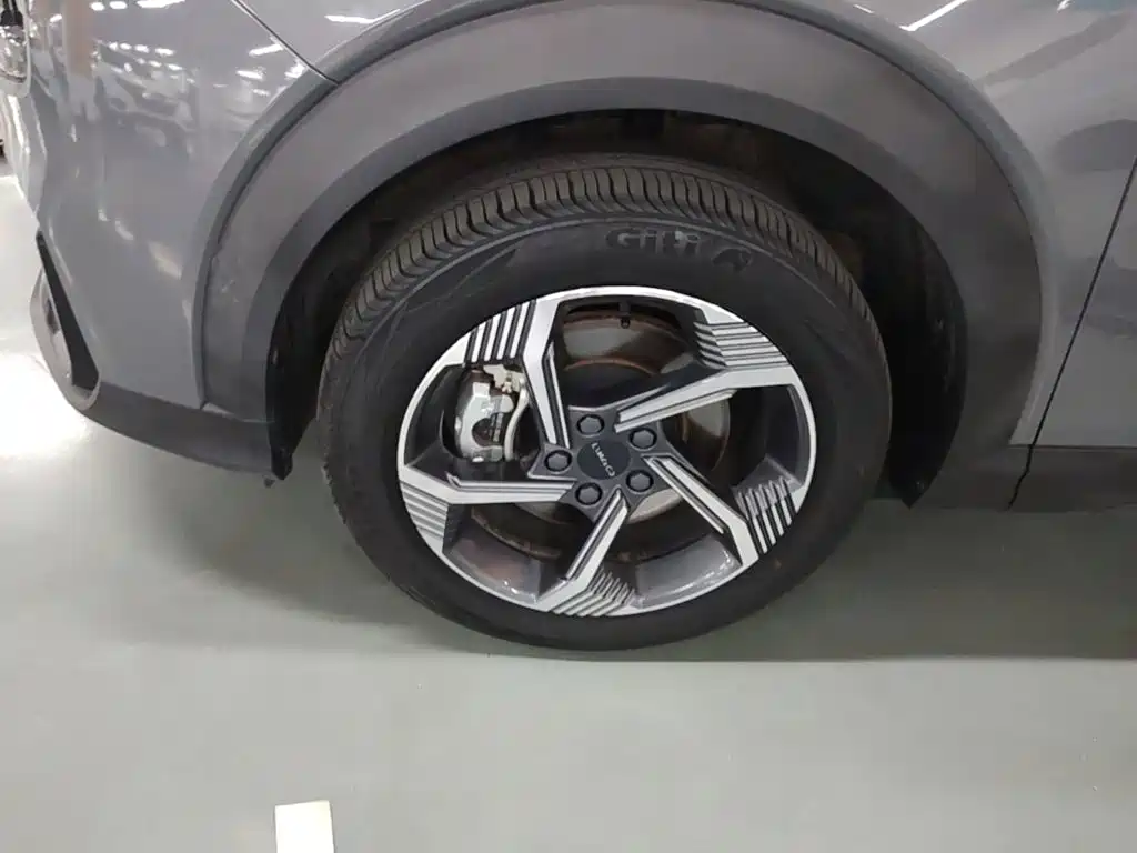 Lynk & Co 06 — миниатюра 23