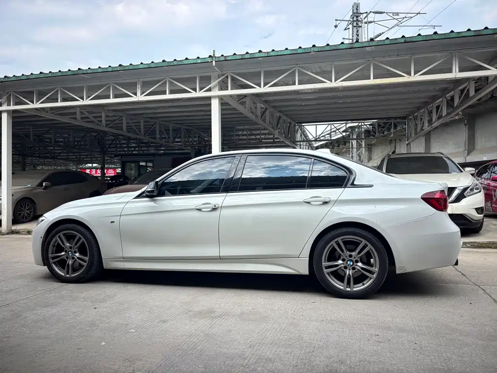 BMW 3 Series — миниатюра 12