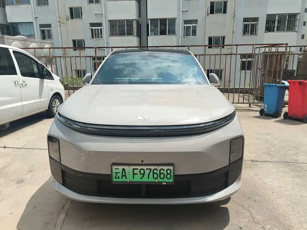 Li Auto L6 2024 Pro