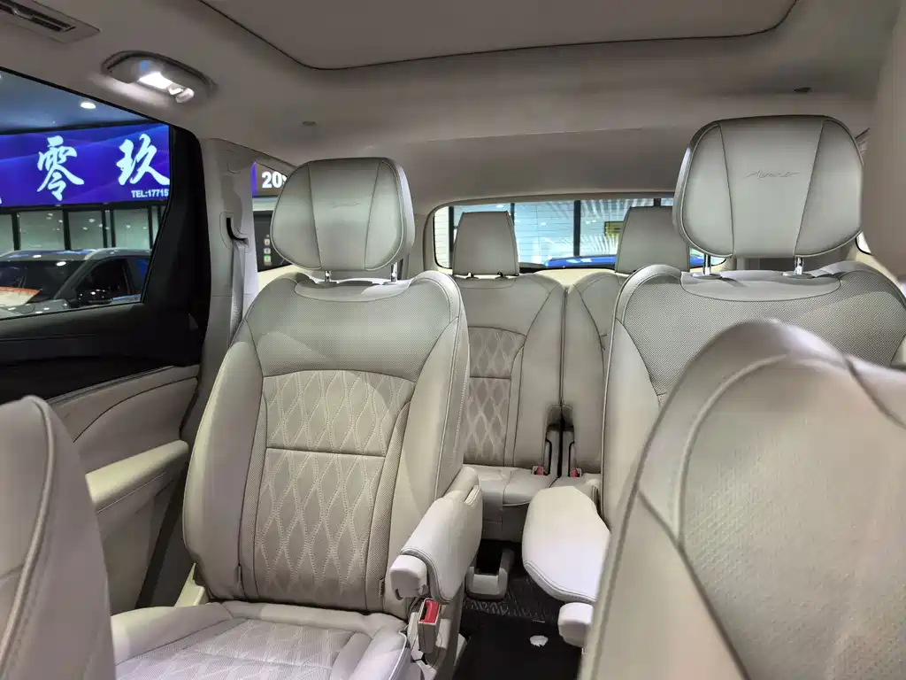 Buick Enclave — миниатюра 10