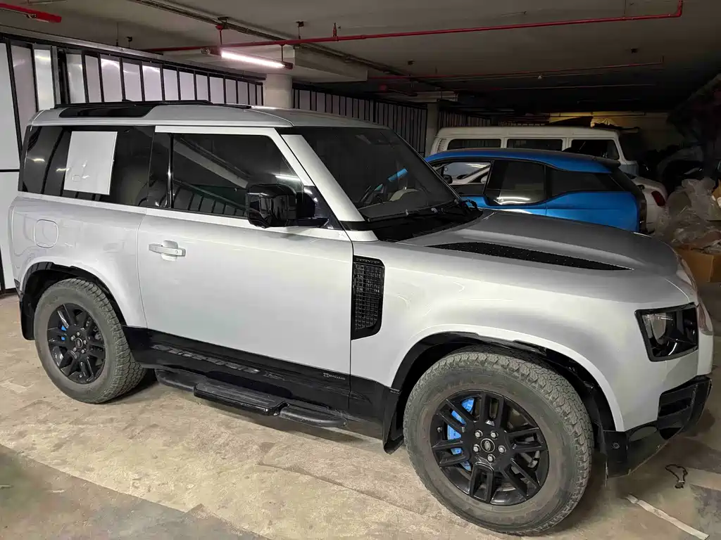 Land Rover Defender — миниатюра 9
