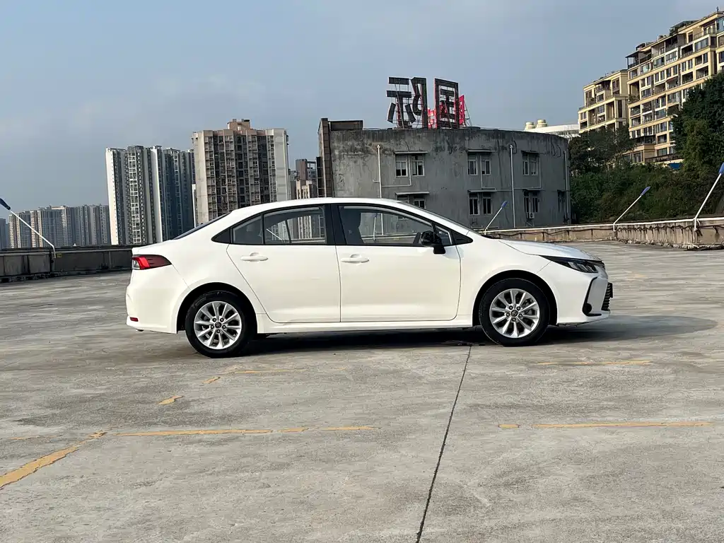 Toyota Corolla — миниатюра 2