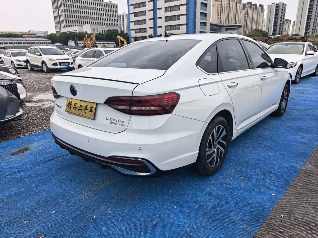 Volkswagen Lavida — миниатюра 10