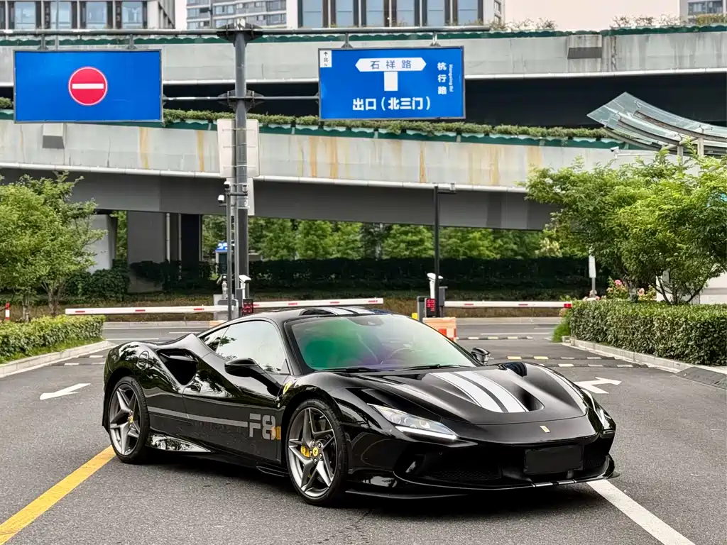 Ferrari F8 2019 Tributo 3.9T V8