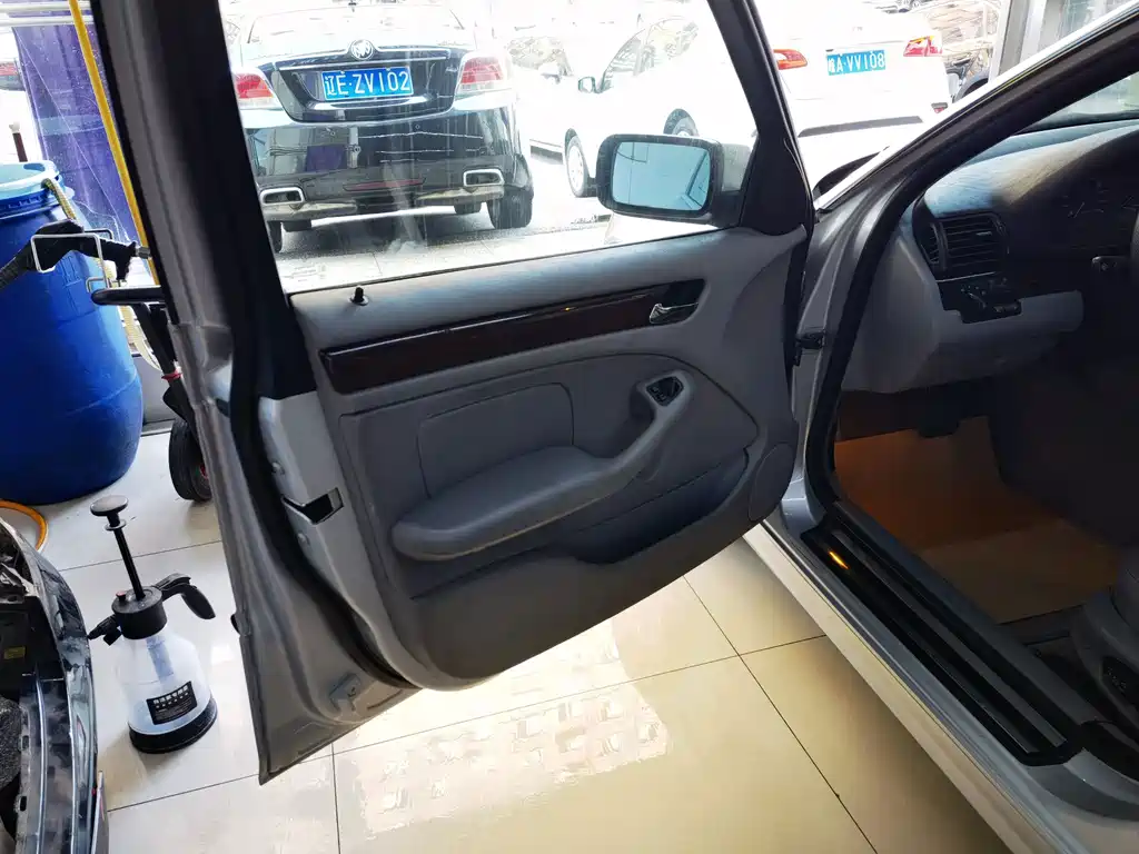 BMW 3 Series — миниатюра 10