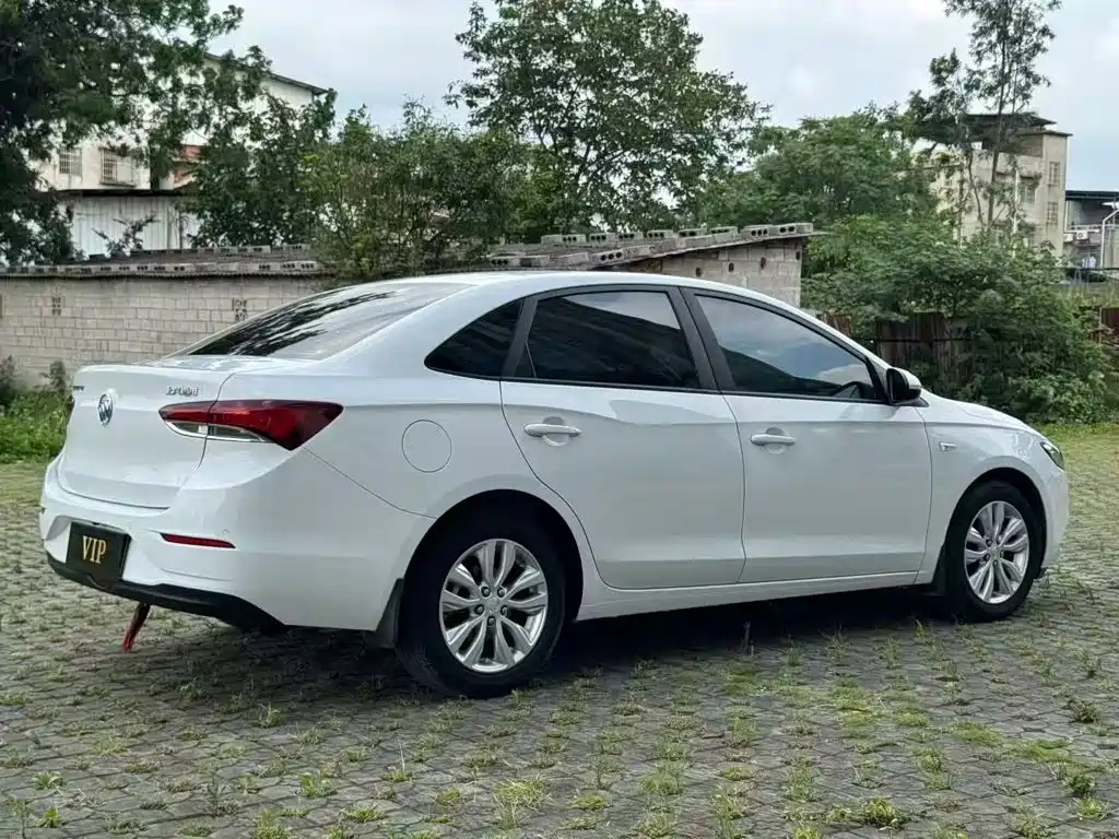 Buick Excelle — миниатюра 5