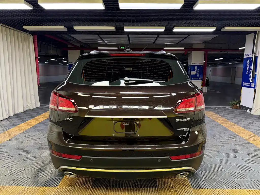 Borgward BX7 — миниатюра 7
