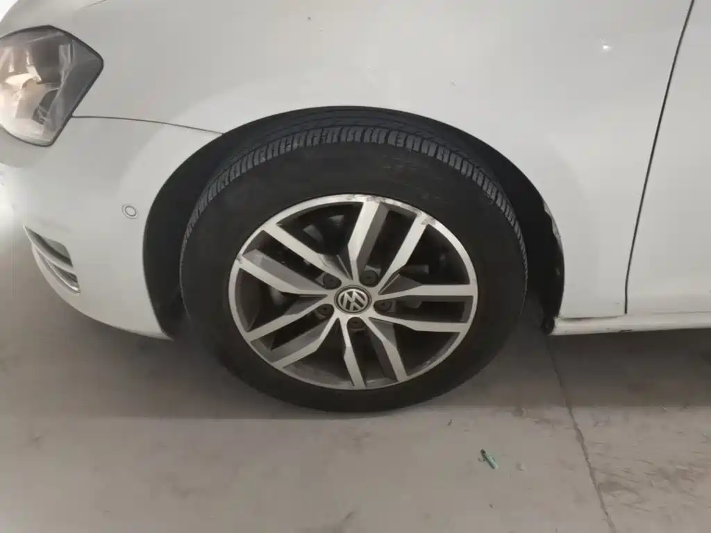 Volkswagen Golf — миниатюра 23
