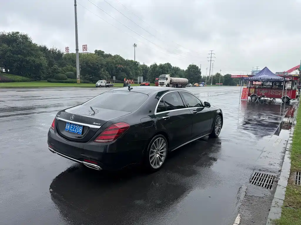 Mercedes-Benz S-Class — миниатюра 13