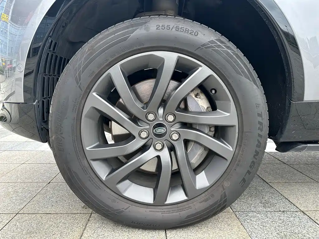 Land Rover Discovery — миниатюра 36