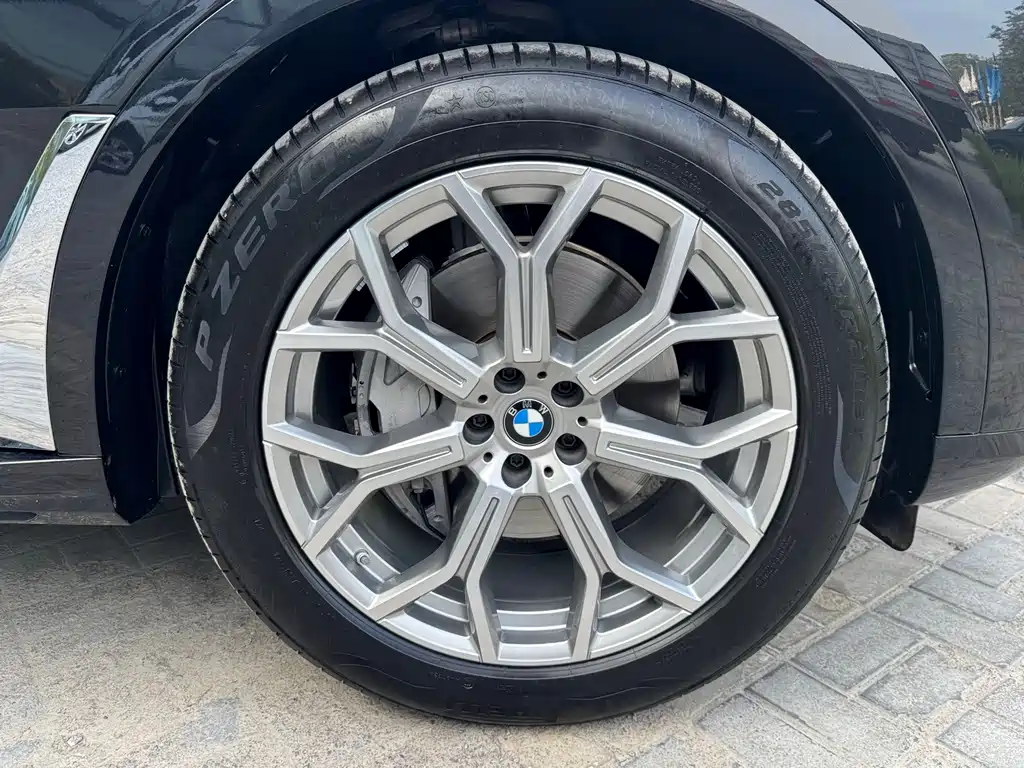 BMW X7 2023 xDrive40i Lead Luxury