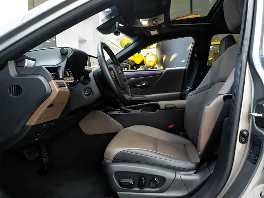 Lexus ES — миниатюра 28