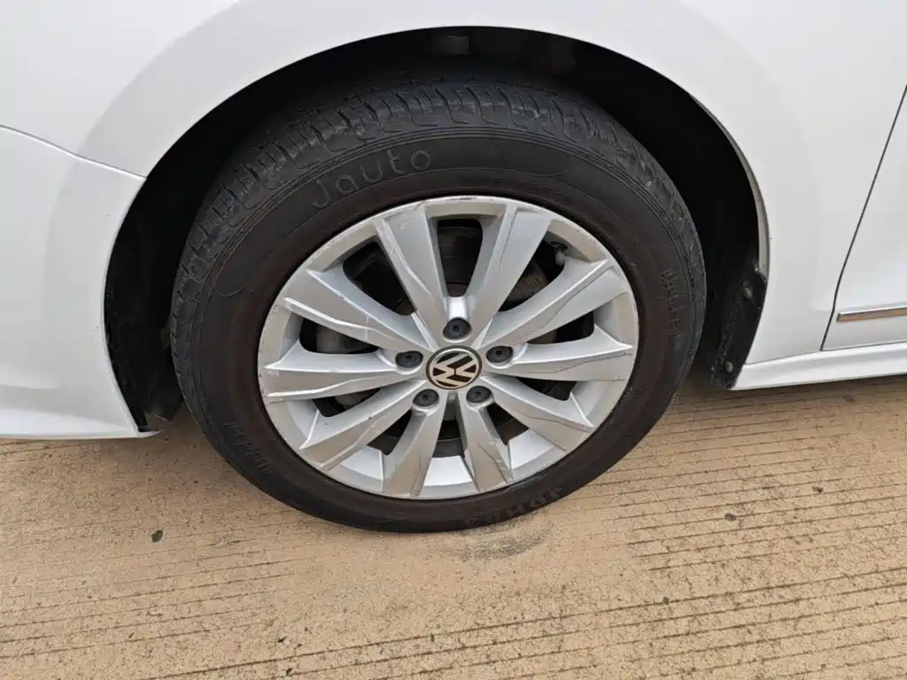 Volkswagen Sagitar — миниатюра 23