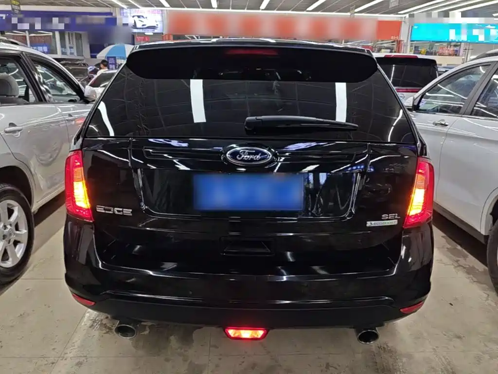 Ford Edge (Import) — миниатюра 6