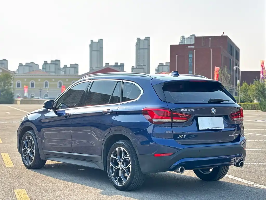 BMW X1 — миниатюра 10