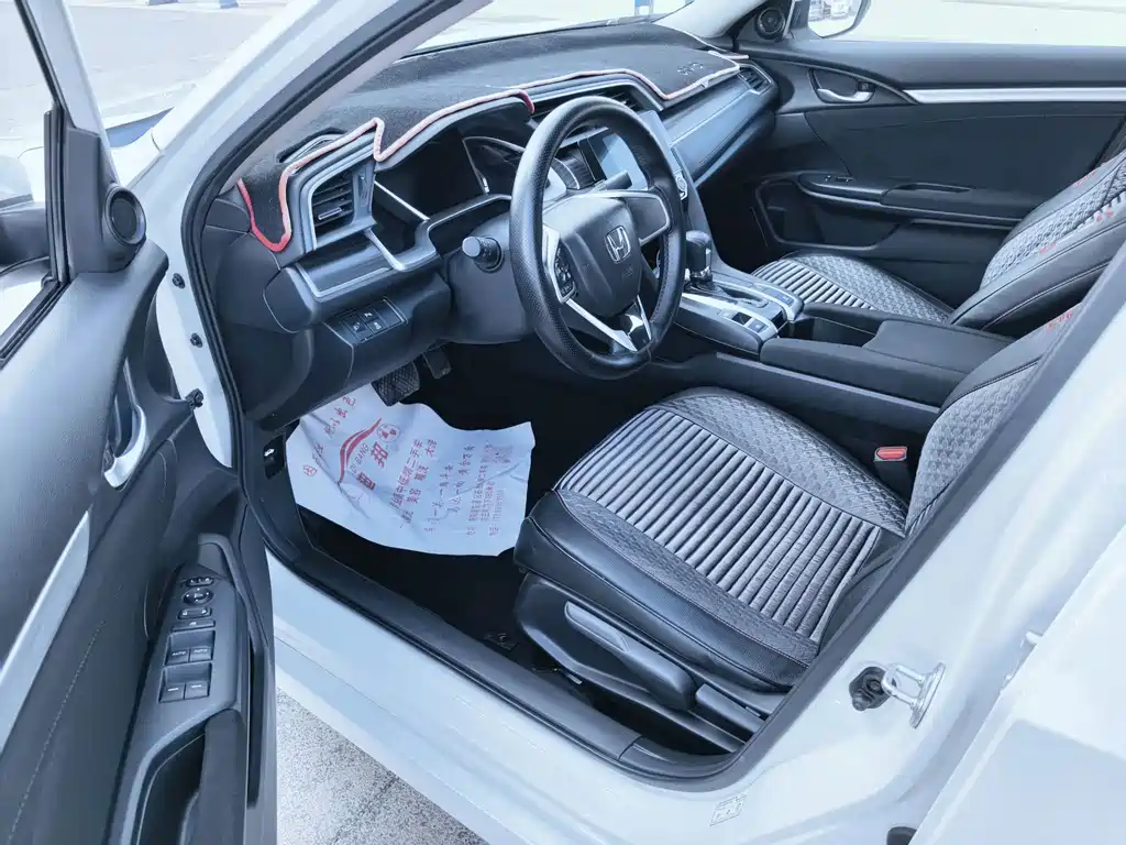 Honda Civic — миниатюра 9