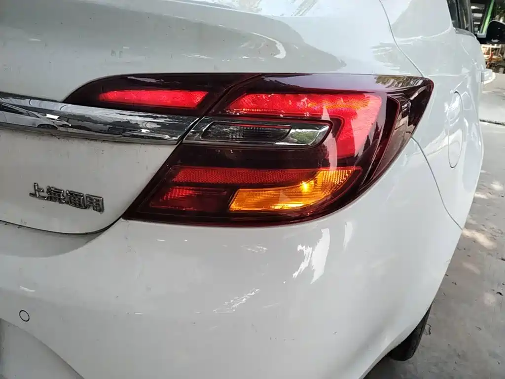Buick Regal — миниатюра 8