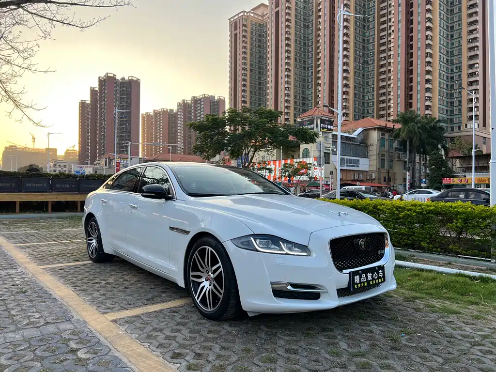 Jaguar XJ 2019