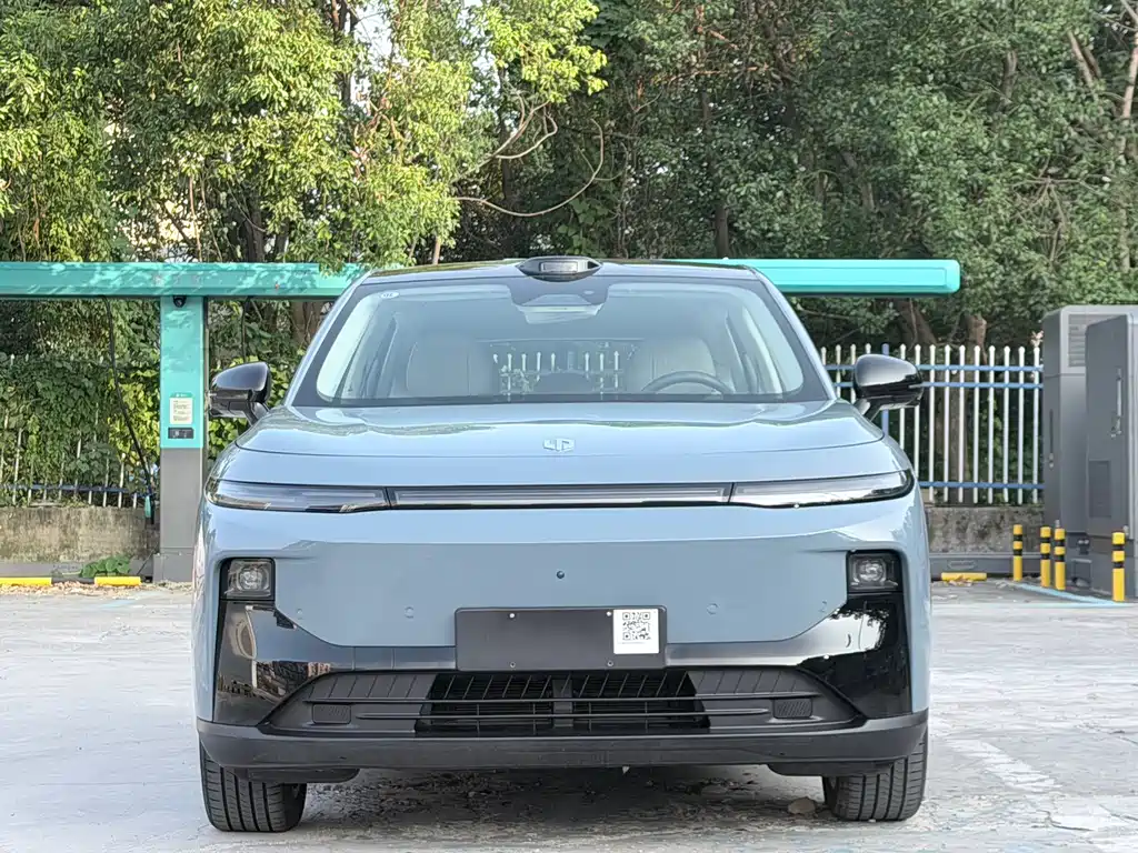 Leapmotor Leapmotor B10 — миниатюра 2