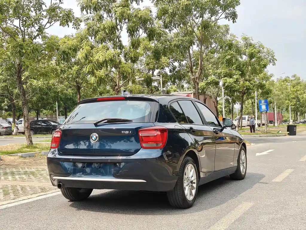 BMW 1 Series (Import) — миниатюра 5