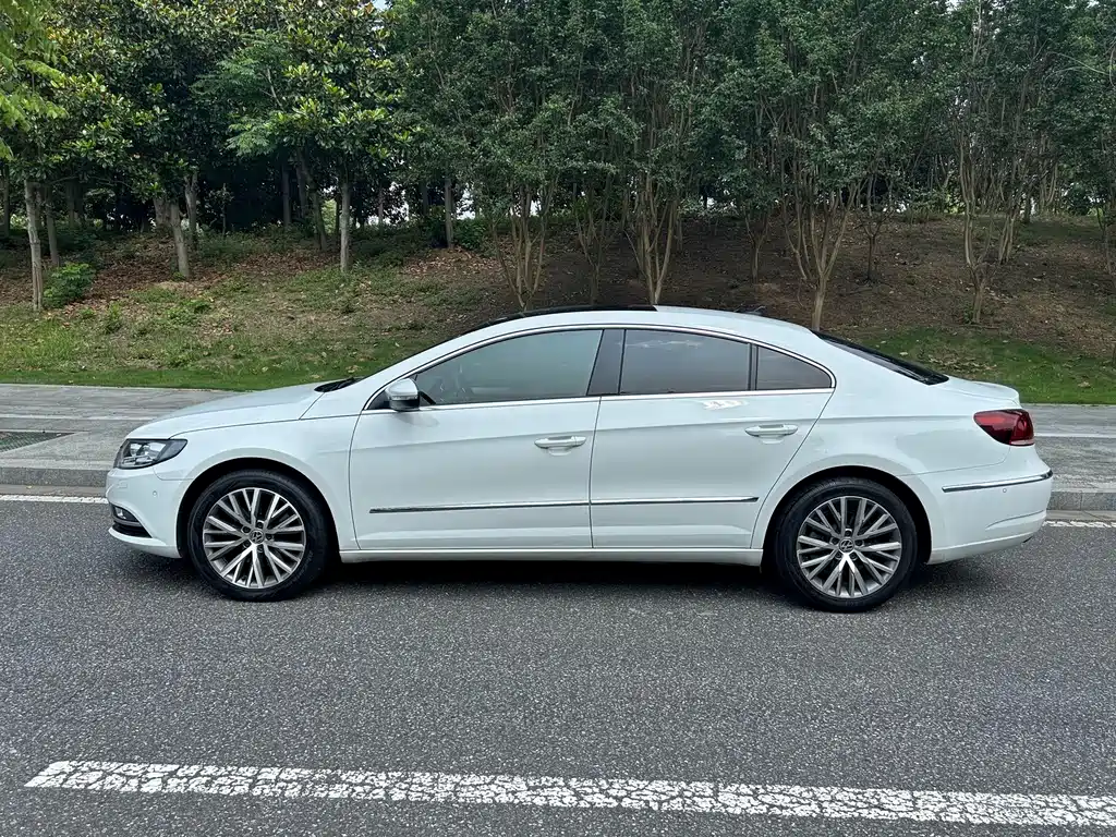 Volkswagen CC — миниатюра 11