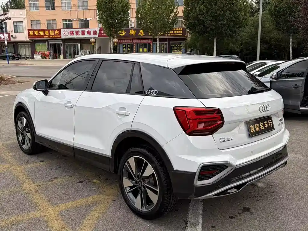 Audi Q2L — миниатюра 5