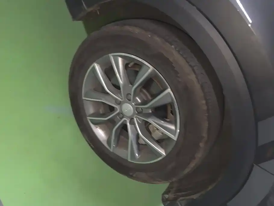 Roewe RX5 — миниатюра 6