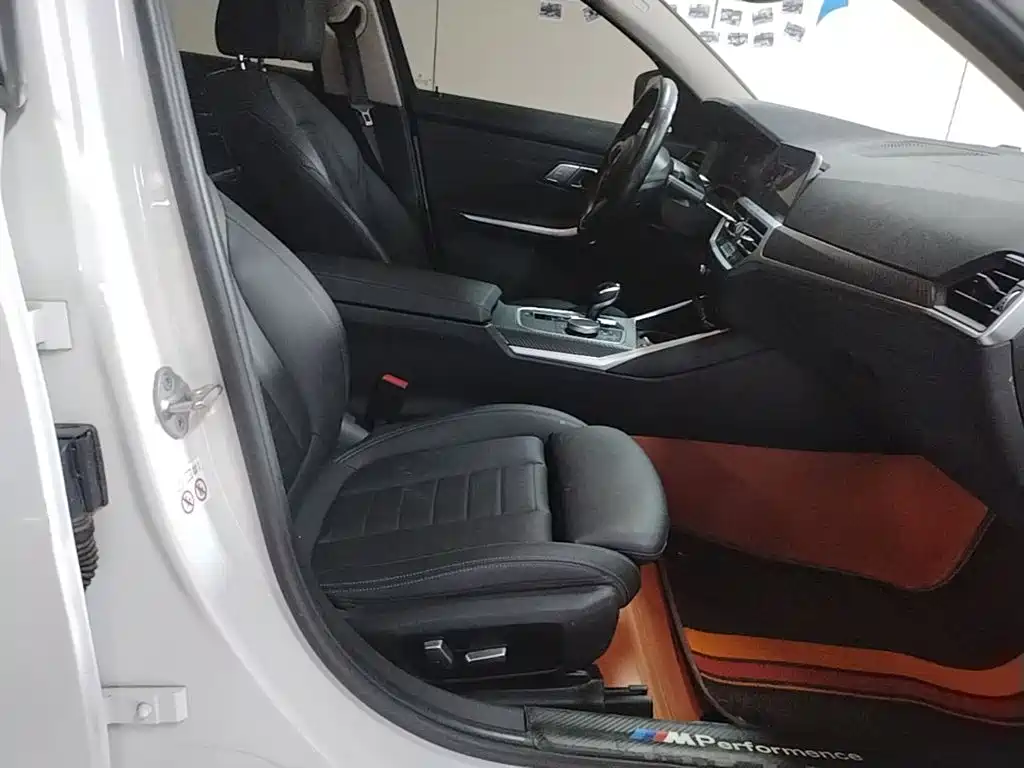 BMW 3 Series — миниатюра 25