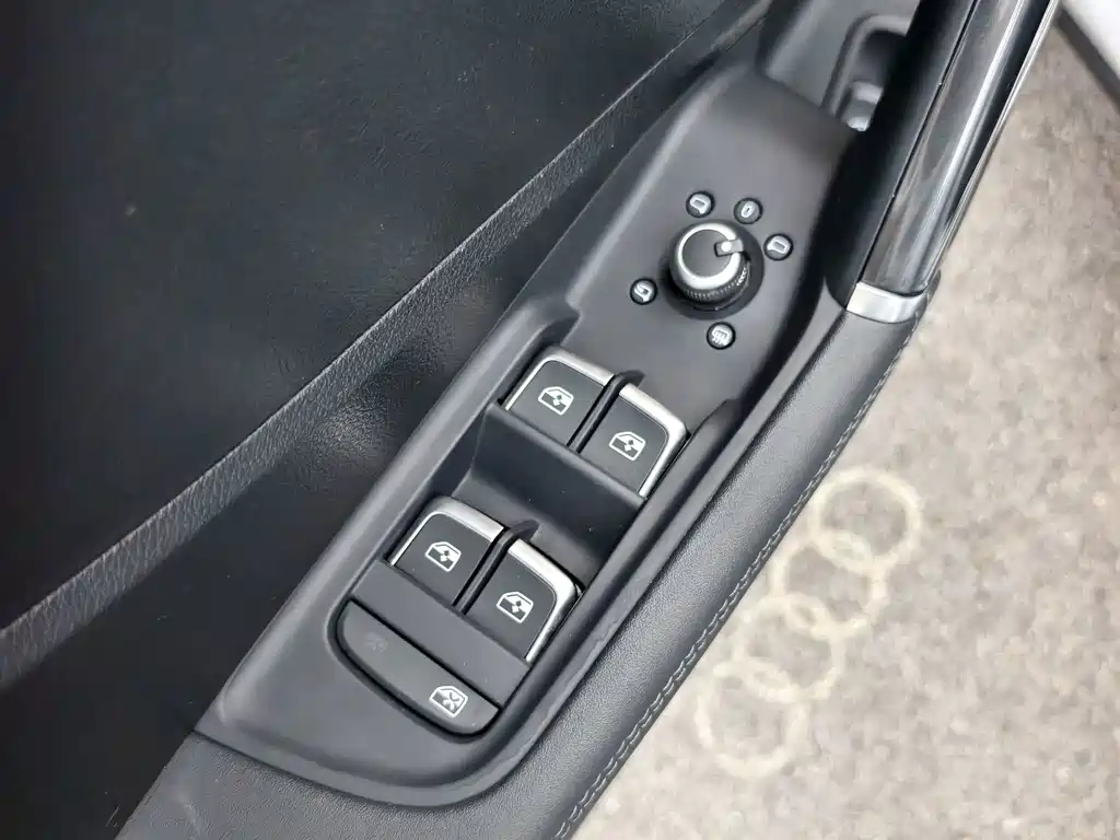 Audi Q2L — миниатюра 10