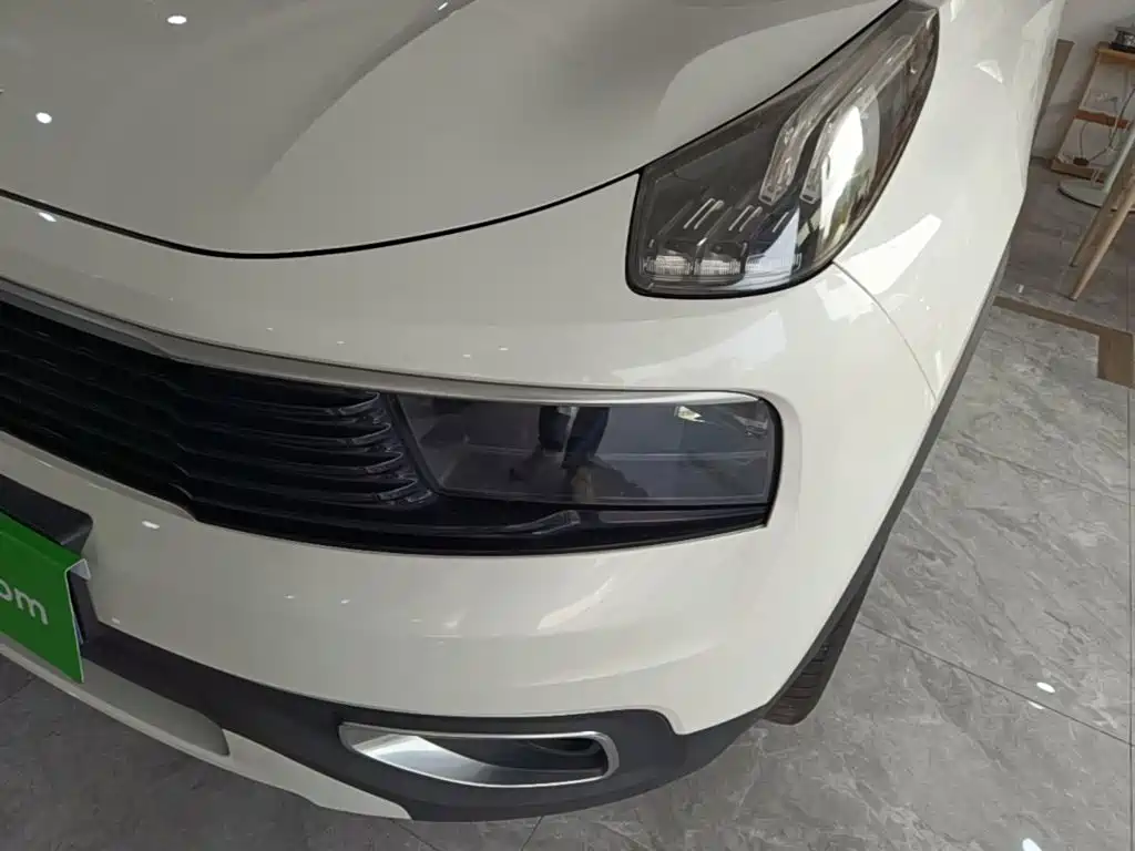Lynk & Co 01 — миниатюра 24