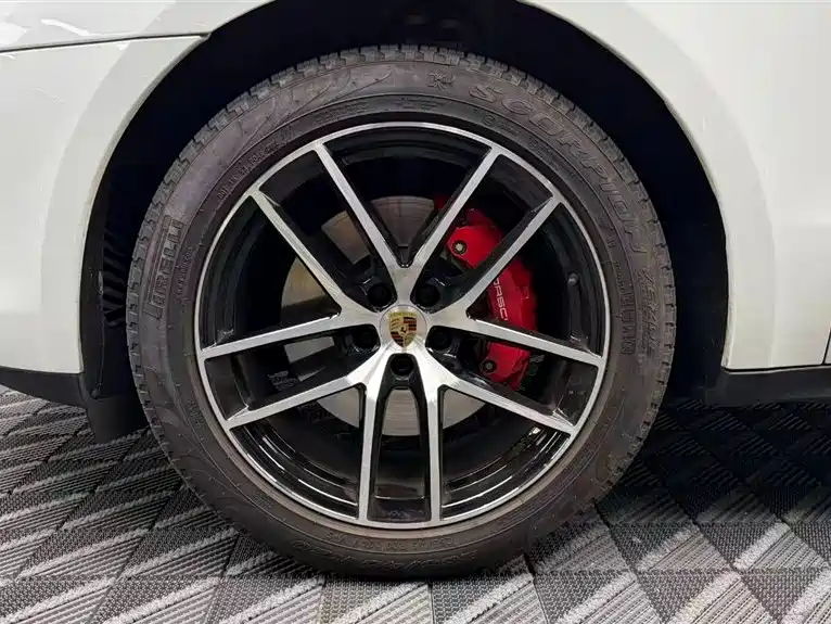 Porsche Macan — миниатюра 8