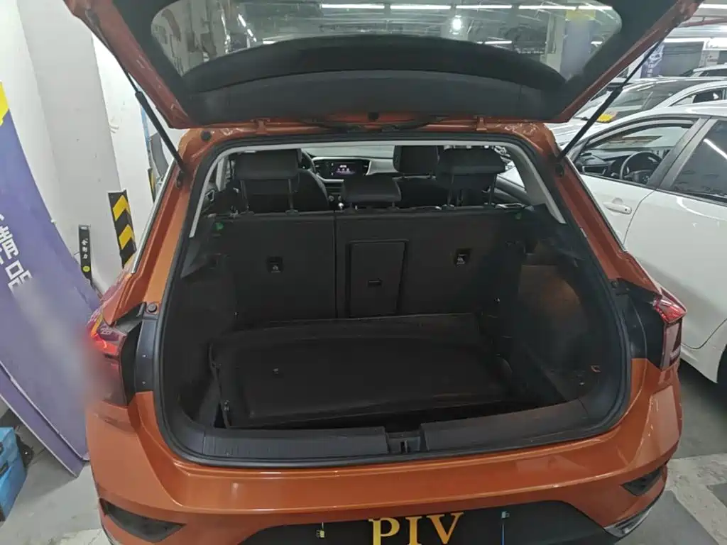 Volkswagen T-Roc — миниатюра 19