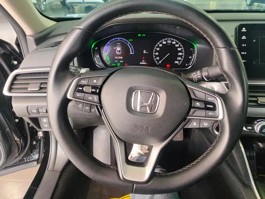 Honda Accord — миниатюра 15
