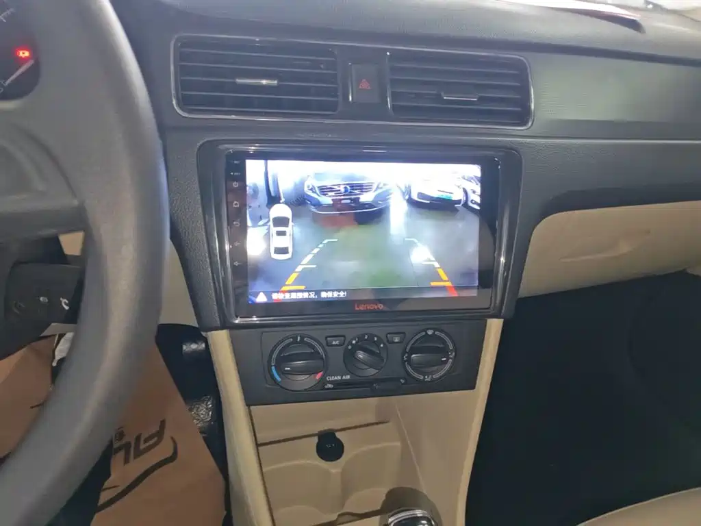 Skoda Rapid — миниатюра 13