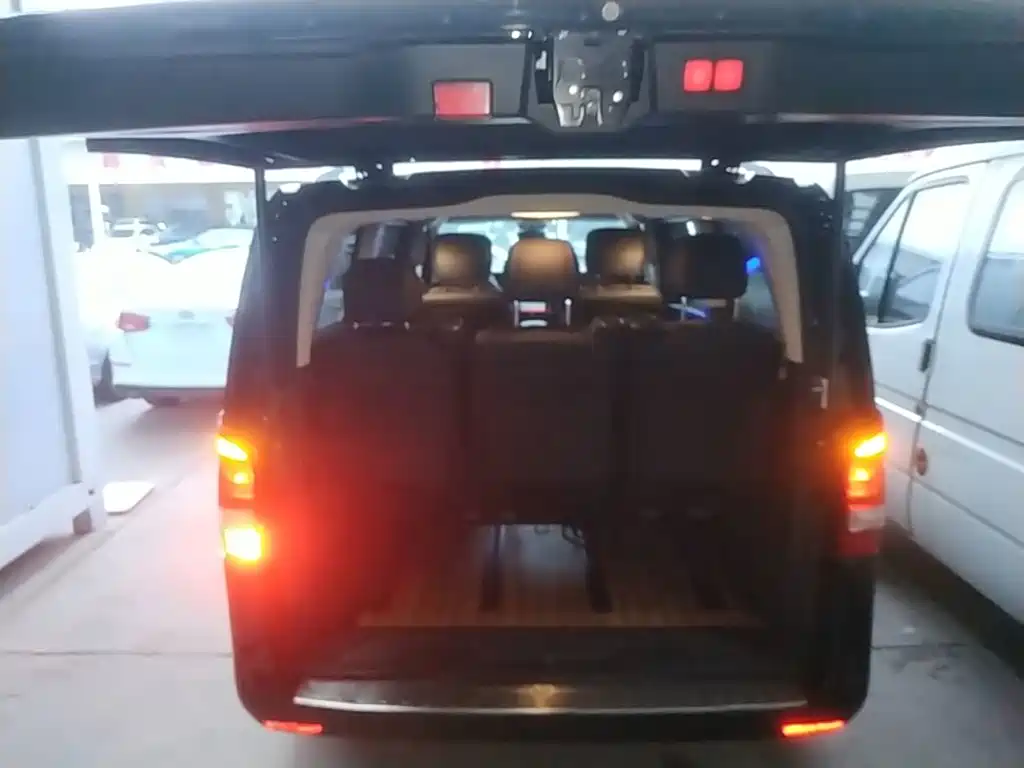 Mercedes-Benz Vito — миниатюра 19