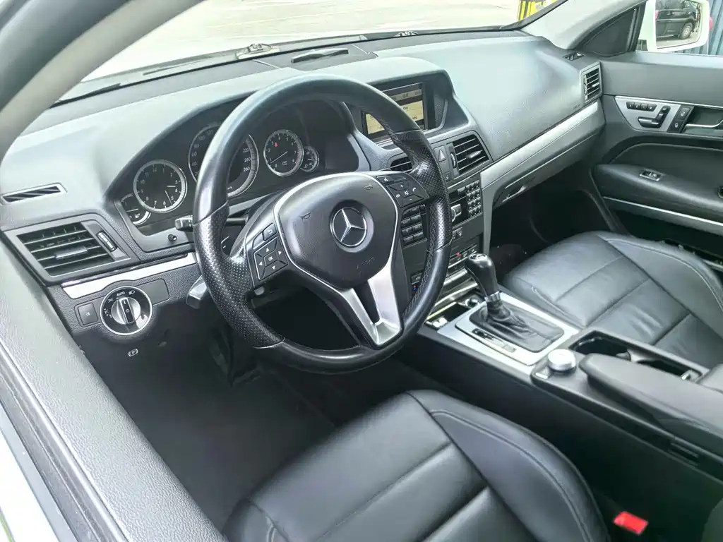 Mercedes-Benz E-Class (Import) — миниатюра 15