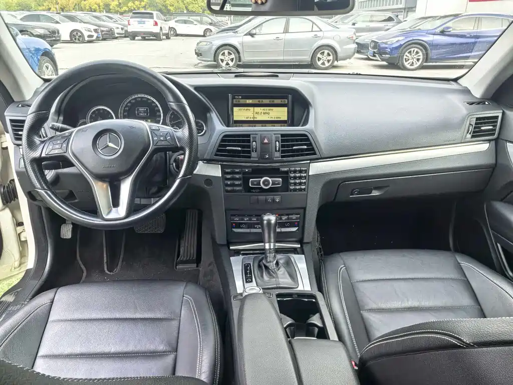 Mercedes-Benz E-Class (Import) — миниатюра 11