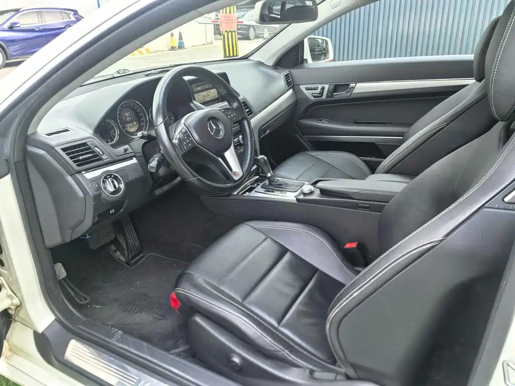 Mercedes-Benz E-Class (Import) — миниатюра 14