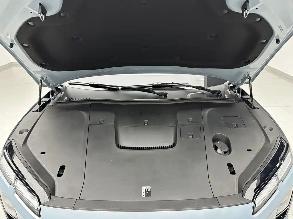 NIO EC6 — миниатюра 16