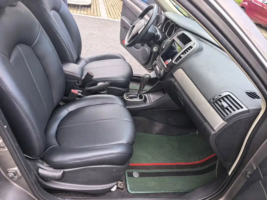 Nissan Sylphy — миниатюра 8
