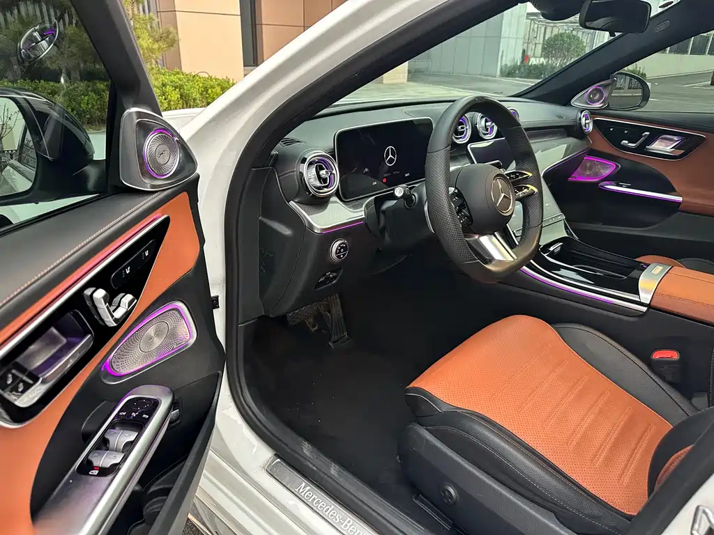 Mercedes-Benz C-Class — миниатюра 12