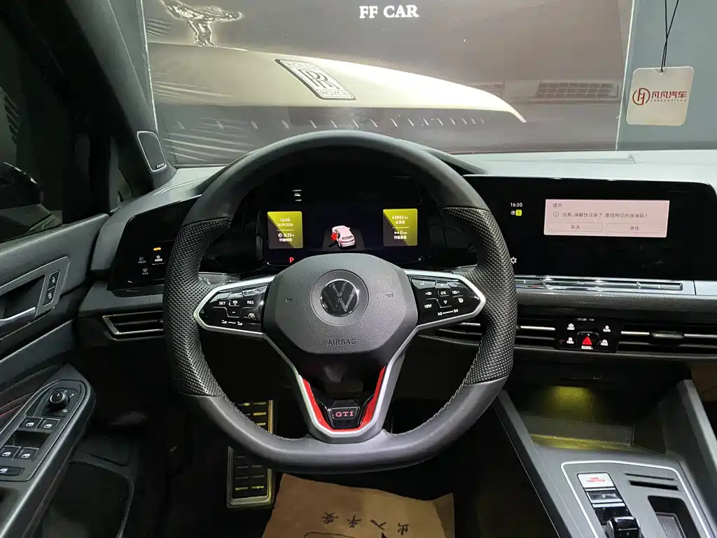 Volkswagen Golf GTI — миниатюра 4