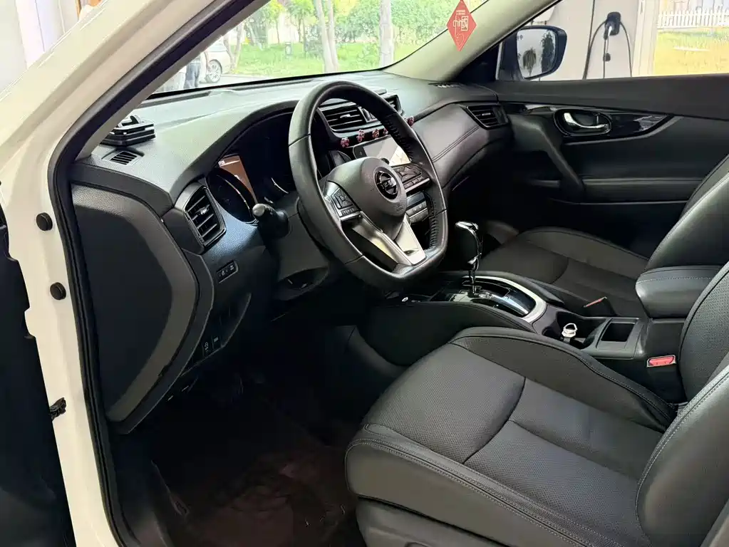 Nissan X-Trail — миниатюра 7